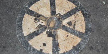 la-pietra-dello-scandalo