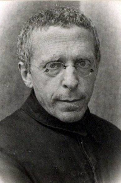 Ritratto di Giovanni Menzio, gesuita e archivista della Provincia Torinese - Archivio Storico - Gesuiti, Provincia Euro-Mediterranea
