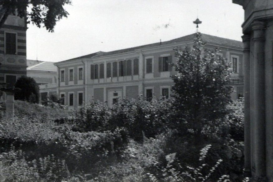 Cortile interno del Noviziato dei gesuiti a Lonigo - Archivio Storico - Gesuiti, Provincia Euro-Mediterranea