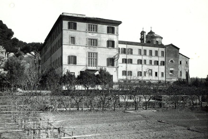 Veduta del noviziato dei gesuiti a Galloro dopo i lavori di ampliamento - Archivio Storico - Gesuiti, Provincia Euro-Mediterranea